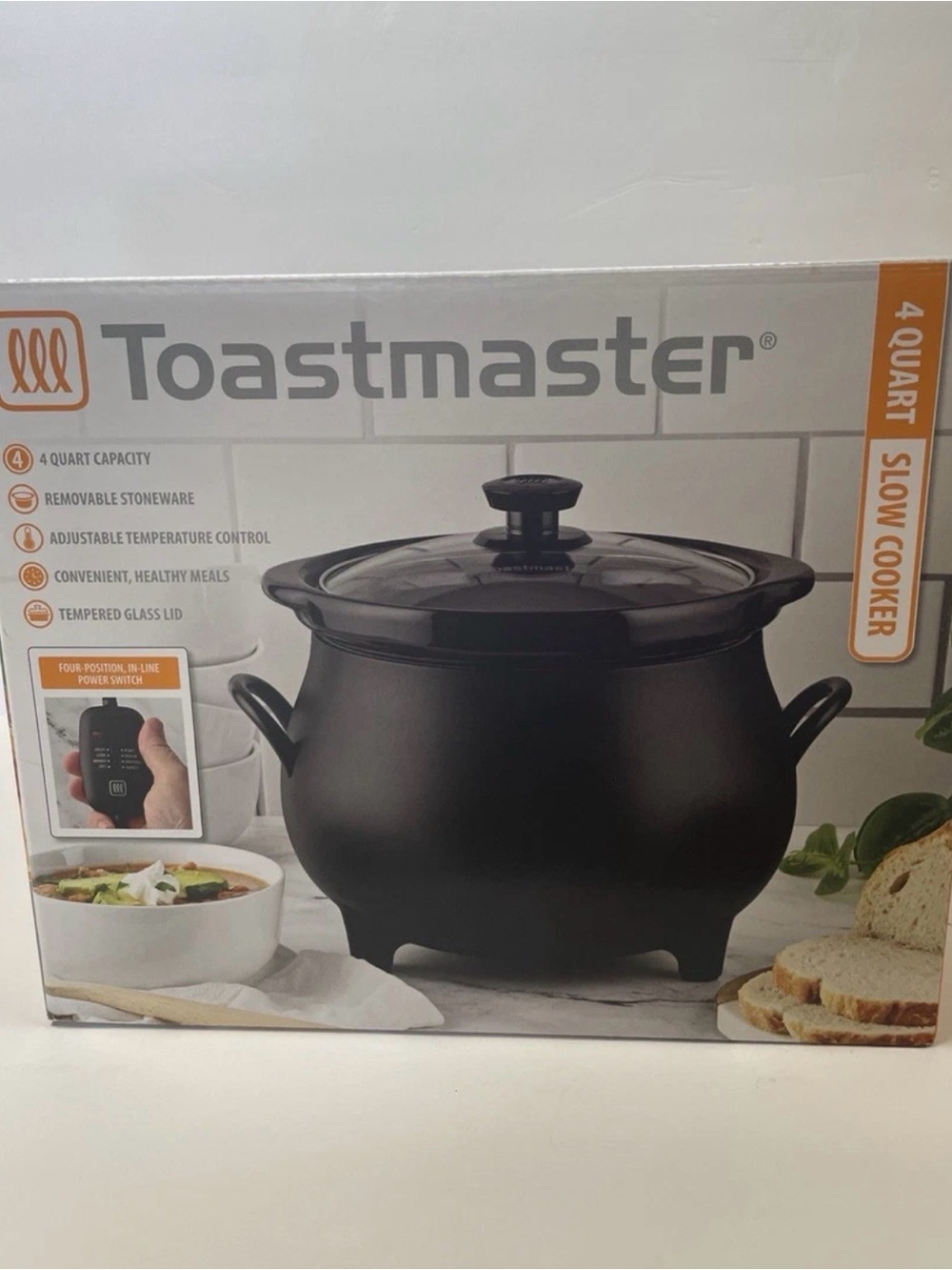 Black 4-Quart Slow Cooker with Glass Lid